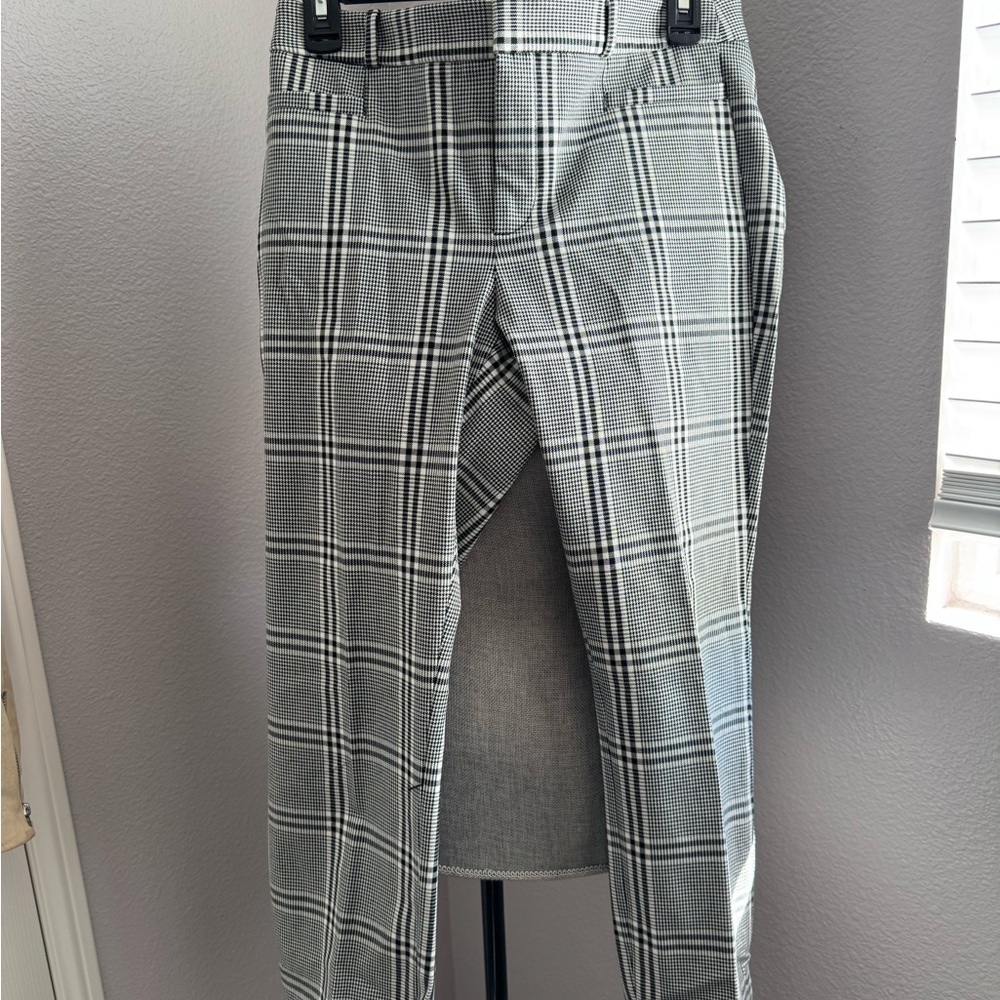 Banana Republic Men's Black and White Checkered Pants